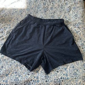Lulu lemon Athletica Pacebreaker 5 inch Blue Unlined